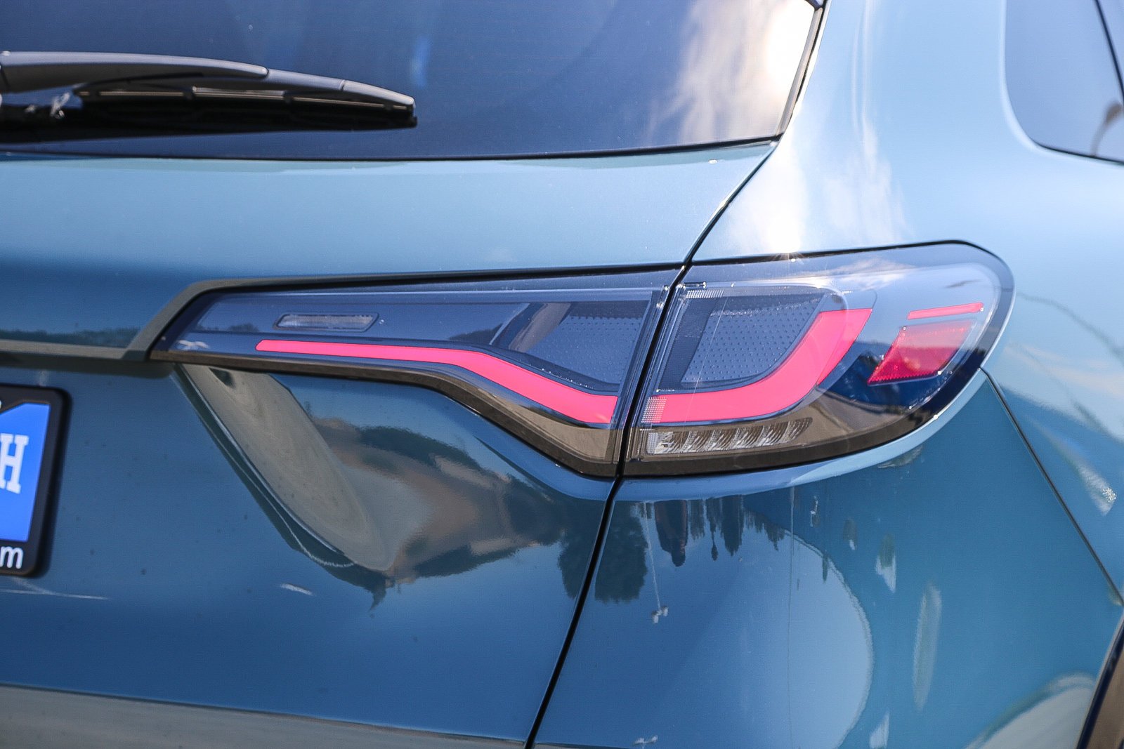 New 2027 Nordic Forest Pearl Honda EX-L image 9