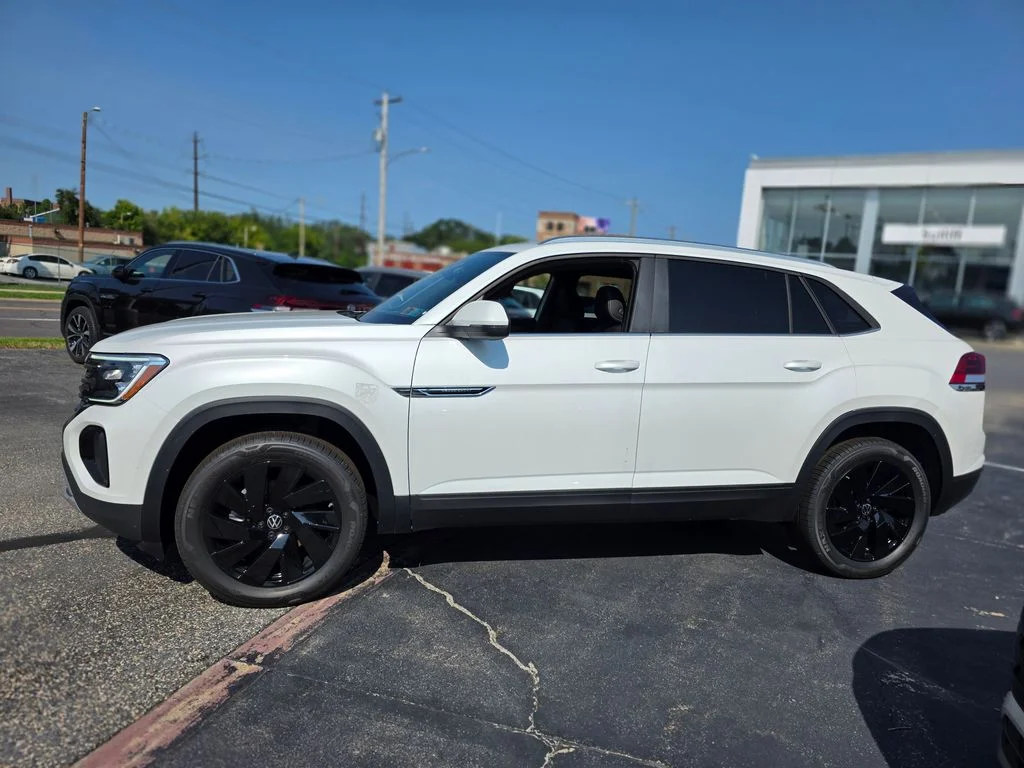 2026 Volkswagen Atlas Cross Sport SE w/Tech - Photo 8