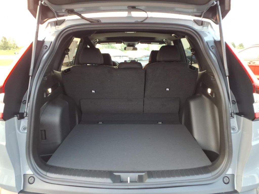 New 2026 Urban Gray Pearl Honda AWD Sport Hybrid image 11