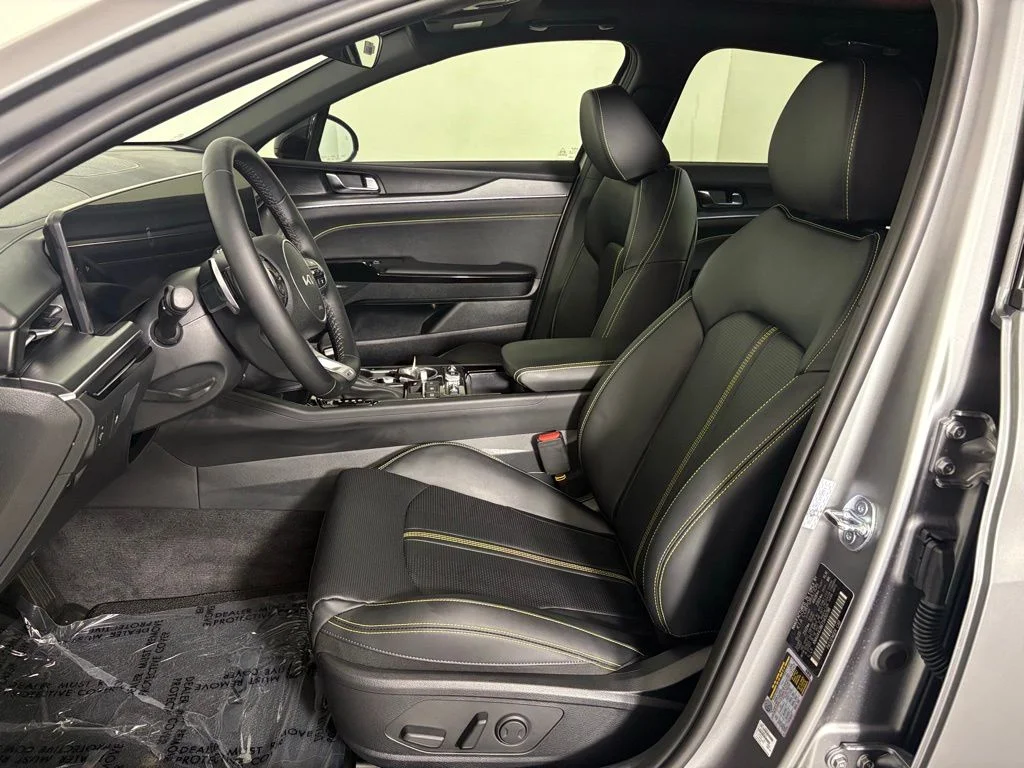 New 2026 Steel Matte Gray Kia GT image 17