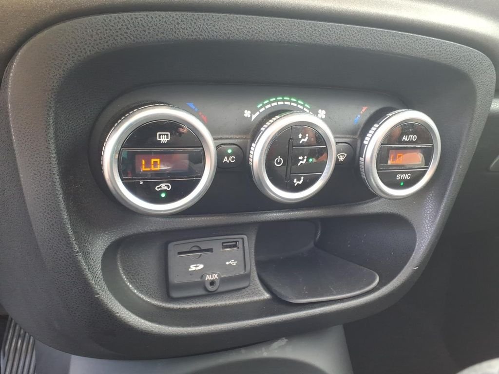 Used 2014 Nero Noctis Black FIAT Trekking image 17
