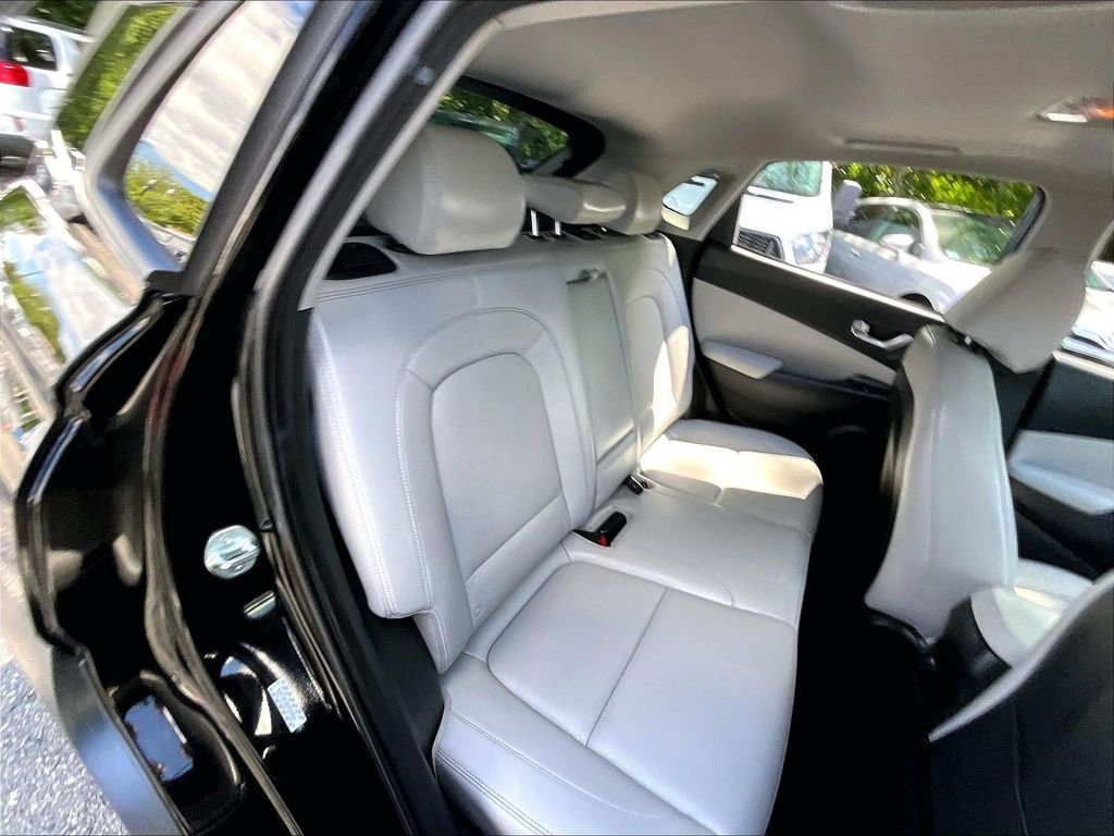 Used 2023 Black Hyundai Limited image 15