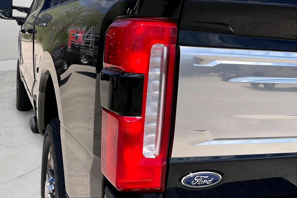 New 2026 Agate Black Metallic Ford King Ranch image 19