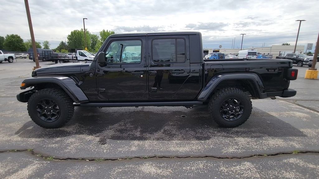 Used 2023  Jeep Willys image 5