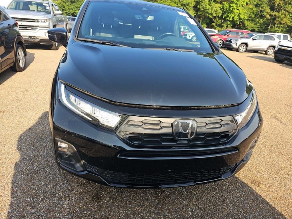 Used 2025 Black Honda Sport-L image 2
