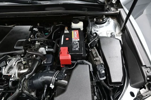 Used 2019 Silver Toyota LE image 31