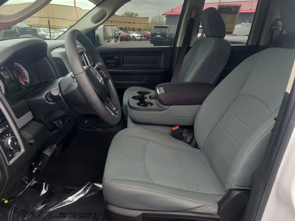Used 2019 White Ram Express image 23