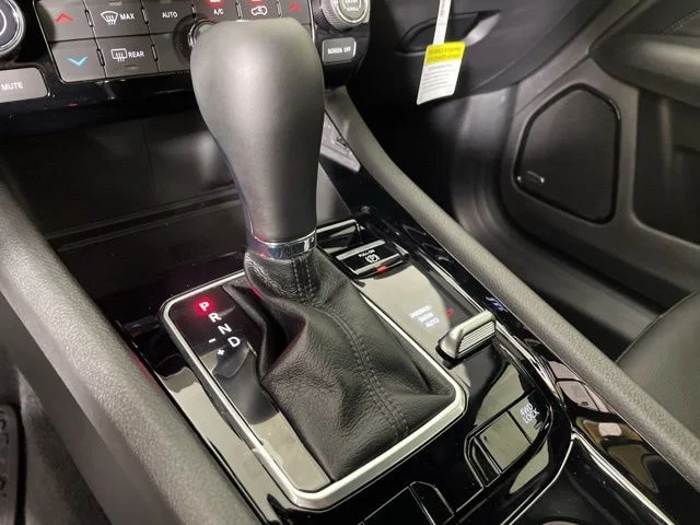 New 2026 Black Jeep Latitude image 34