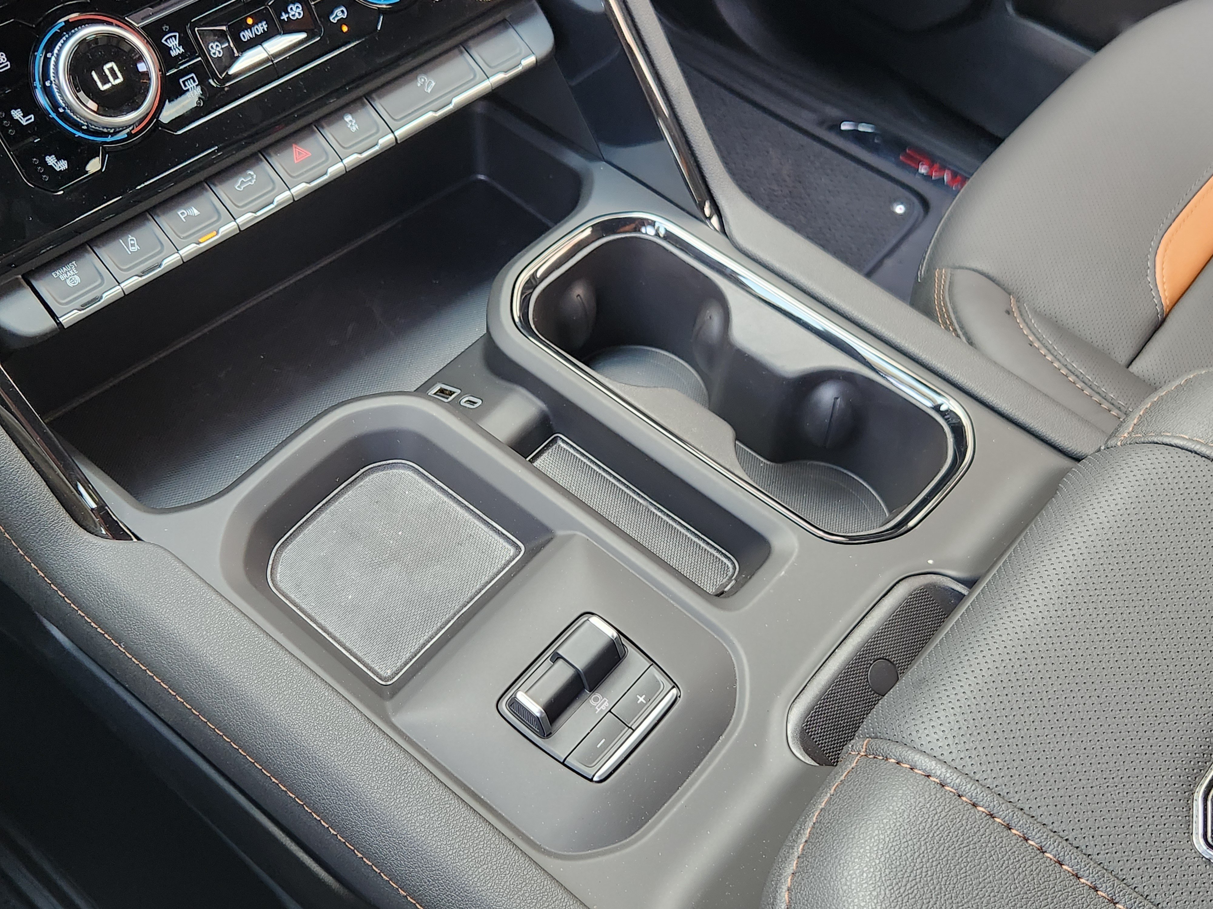 2026 GMC Sierra 2500HD AT4 - Photo 15