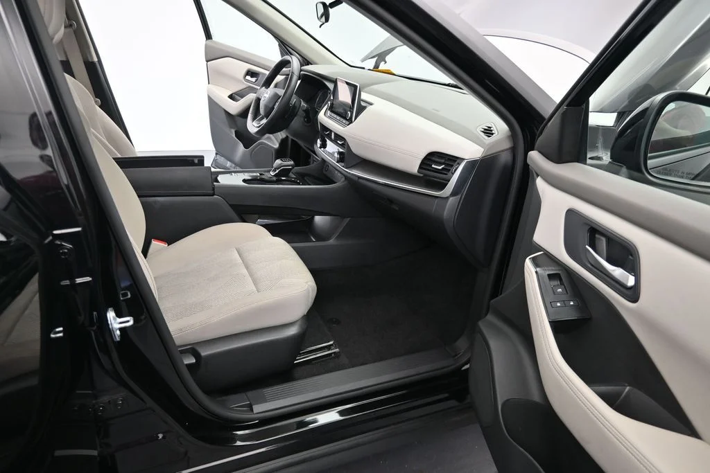 Used 2025 Black Nissan SV image 15