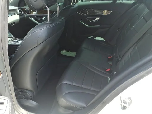 Used 2018  Mercedes-Benz C 300 image 11