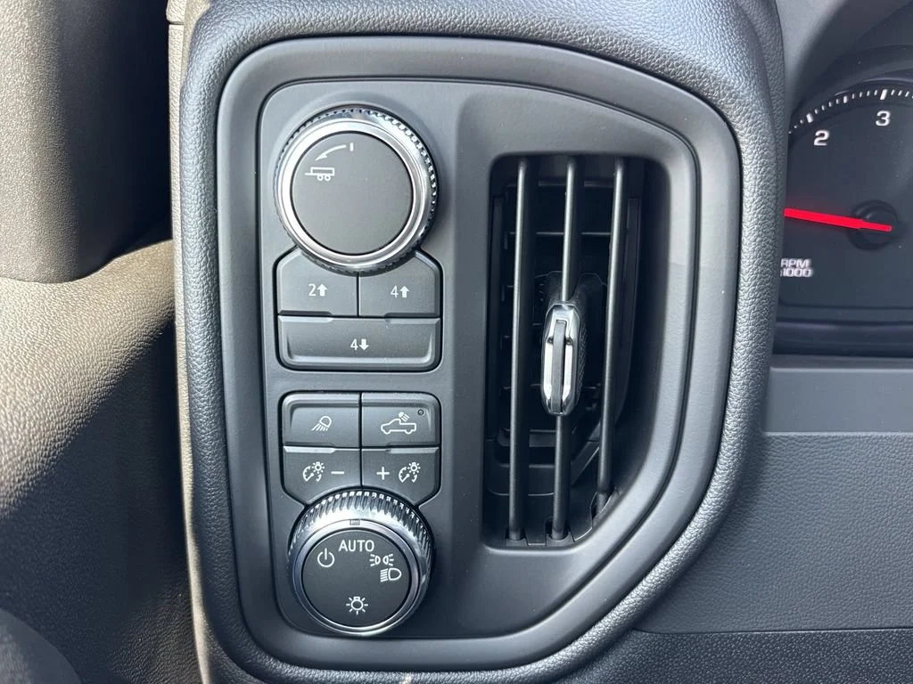 2026 GMC Sierra 3500HD Pro - Photo 17