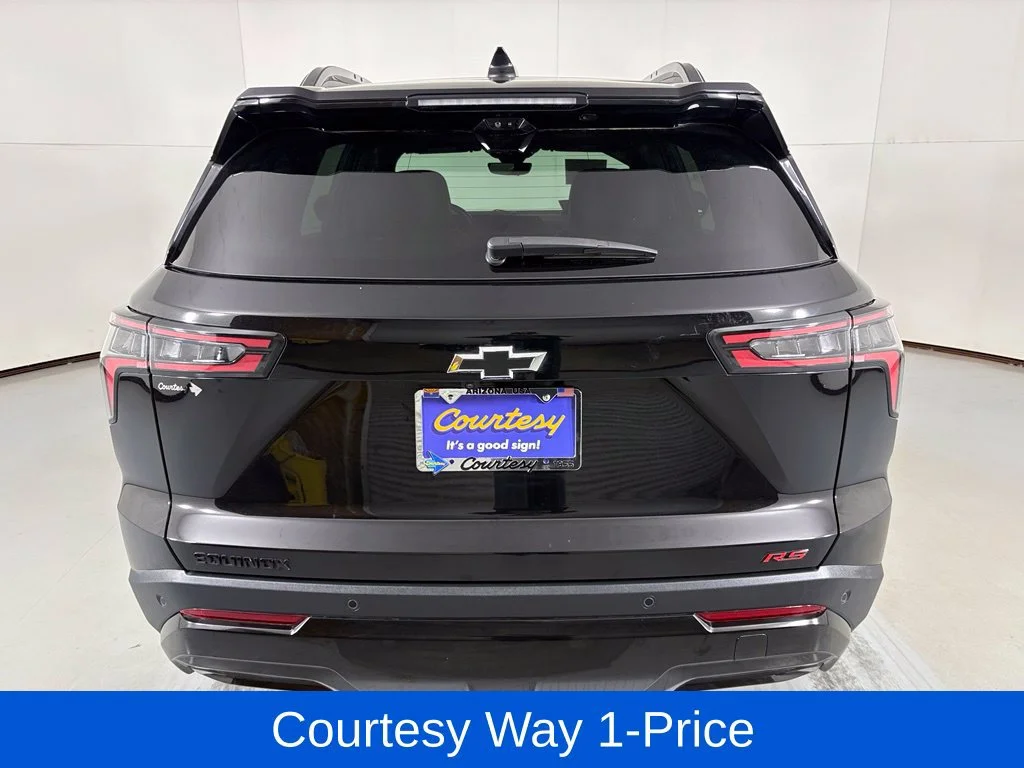 Used 2025 Mosaic Black Metallic Chevrolet RS image 9