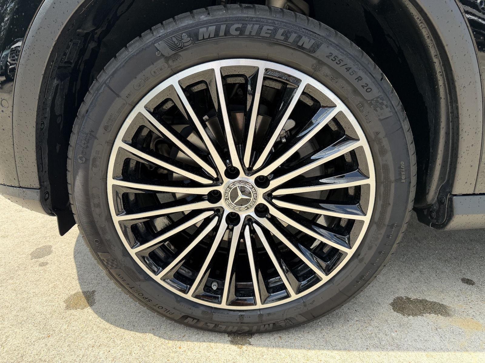 Certified Used 2026 Black Mercedes-Benz GLC 300 image 4