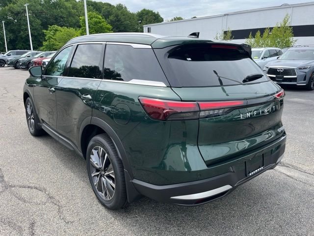 New 2027 DEEP EMERALD INFINITI Luxe AWD image 5
