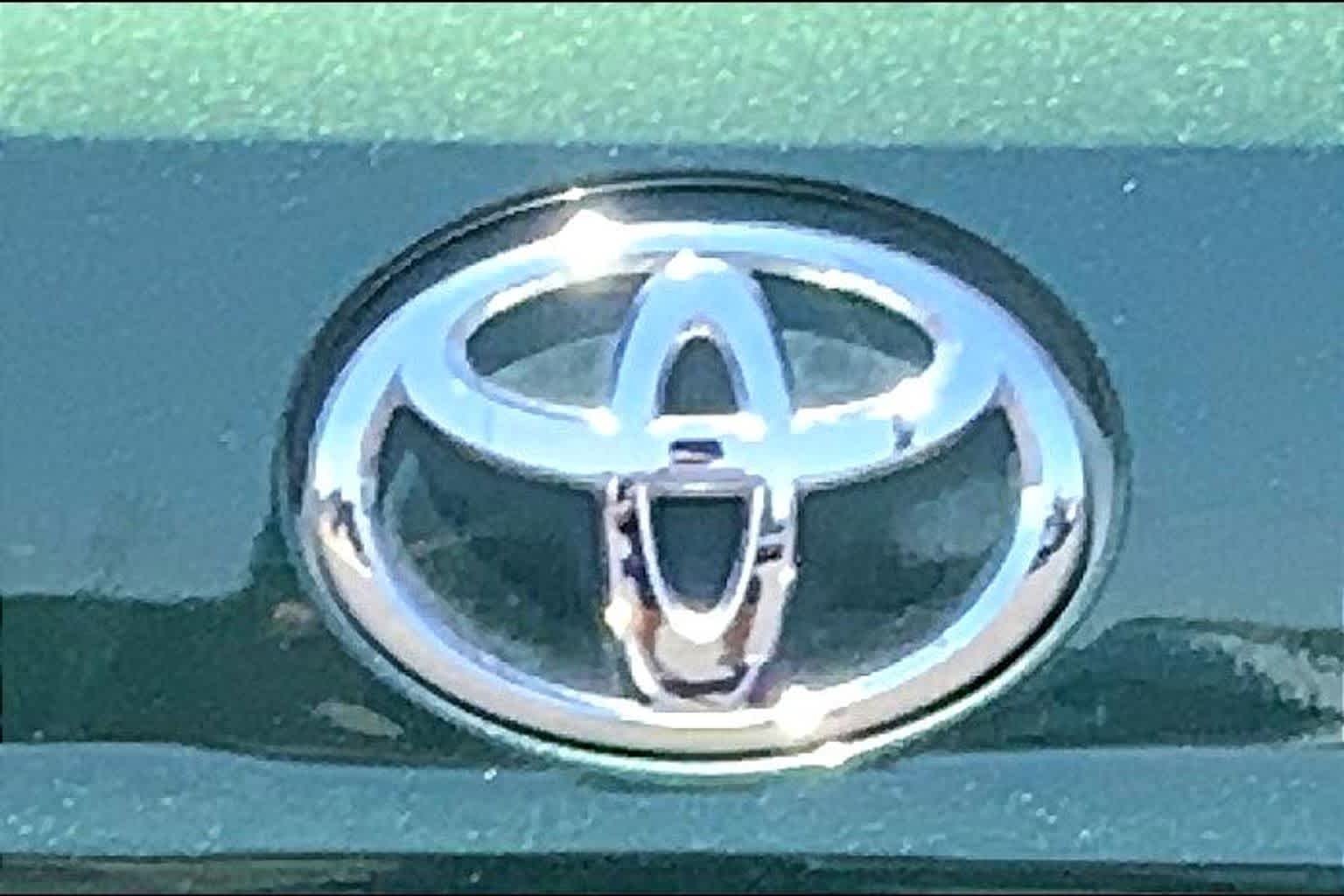 Used 2023 Cypress Toyota Limited image 31