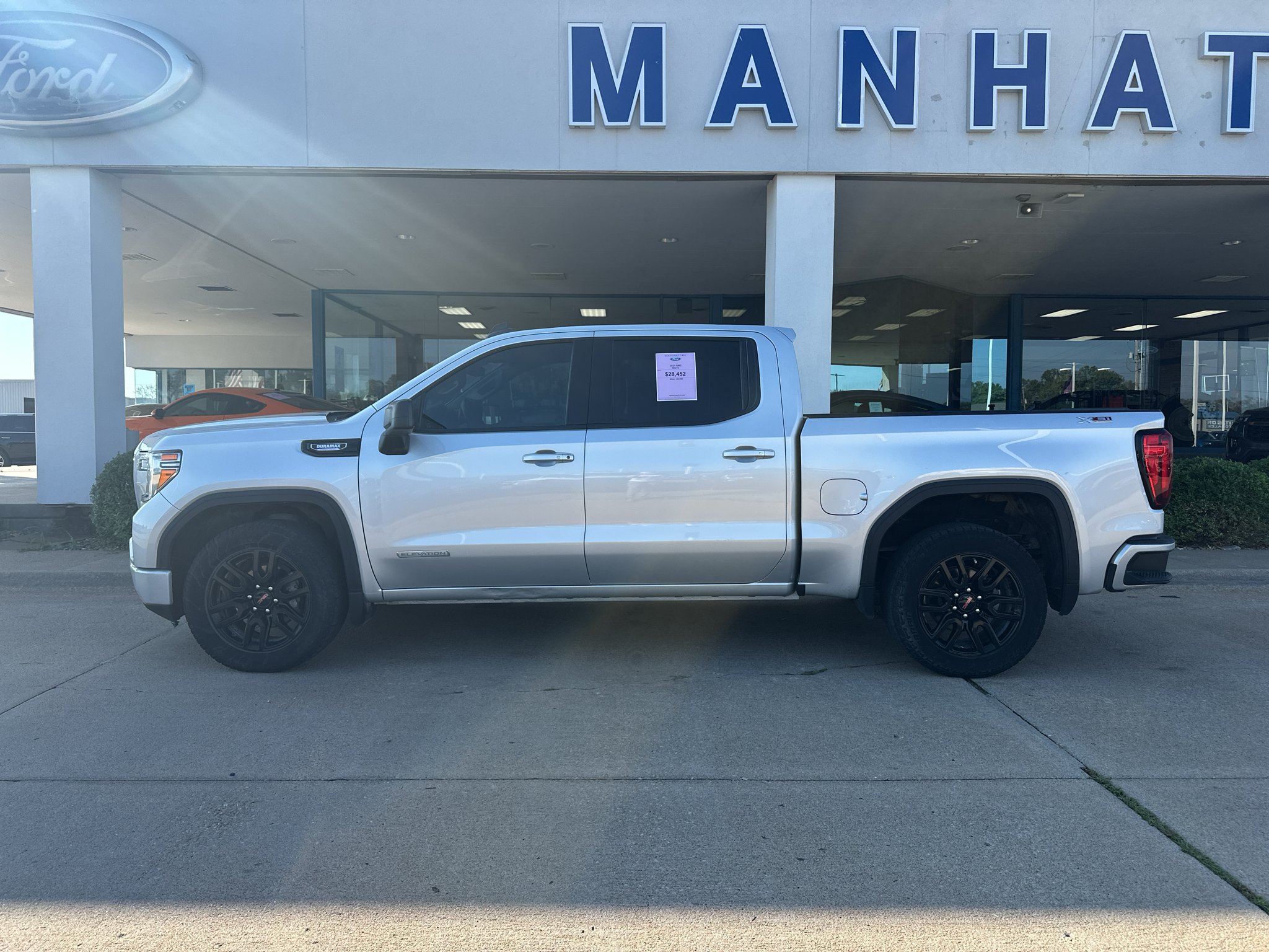 Used 2021 Quicksilver Metallic GMC Elevation image 13