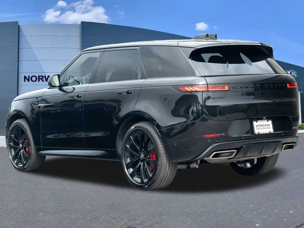 Certified Used 2025 Black Land Rover Dynamic SE image 6