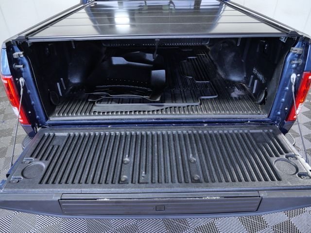 Used 2017 Blue Ford XLT image 11