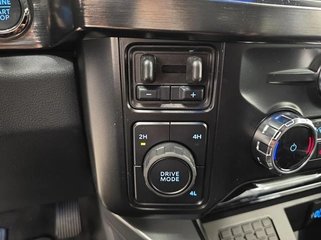 New 2026 Star White Metallic Tri-Coat Ford F-350® Lariat® image 40