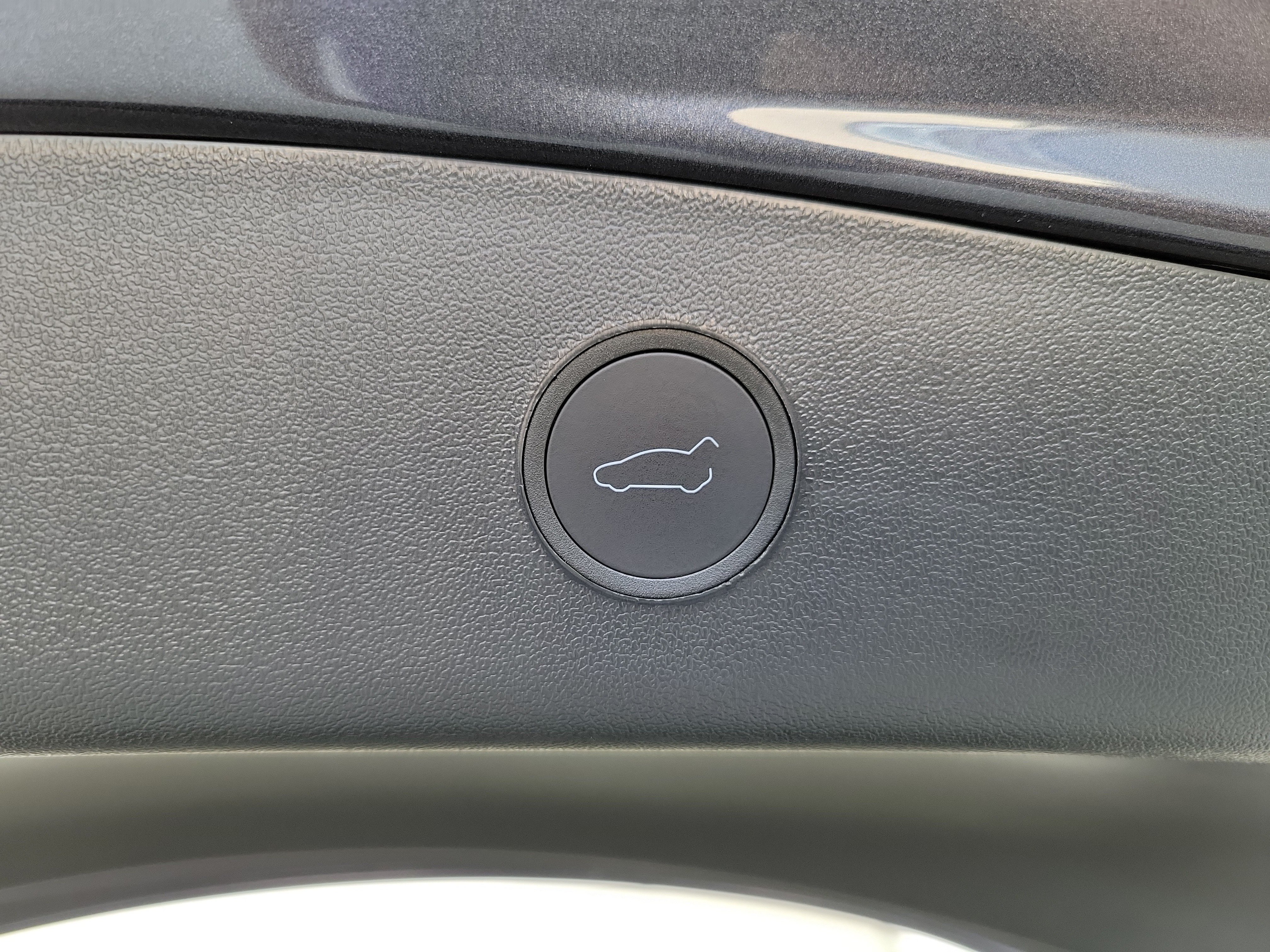Used 2023  Tesla Performance image 11