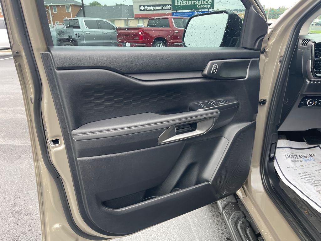 Used 2025 Green Ford XLT image 15