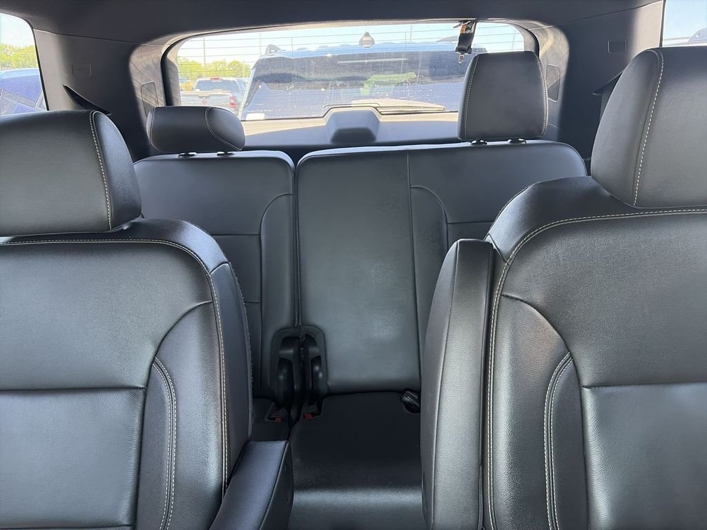Used 2023 Gray Chevrolet LT Leather image 22