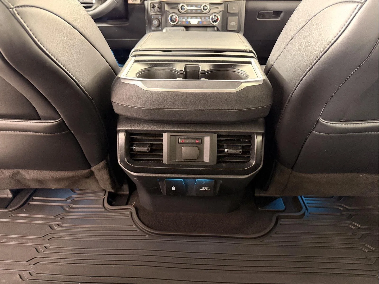 2023 Ford F-150 Raptor - Photo 18