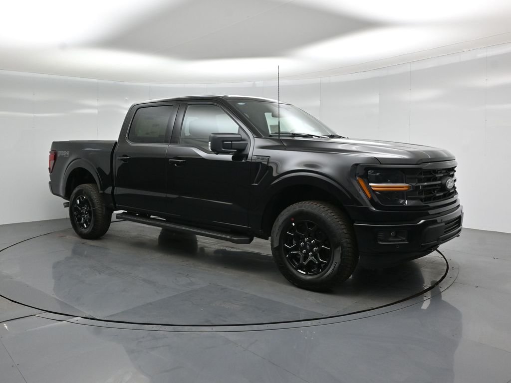 New 2026 Agate Black Metallic Ford XLT image 23
