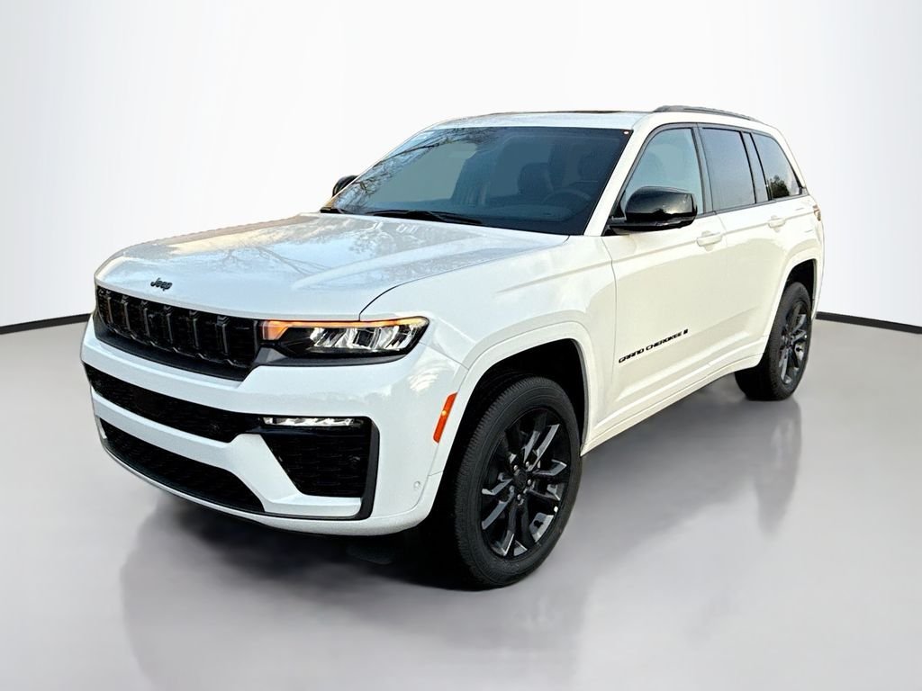 New 2026 Bright White Clear-Coat Exterior Paint Jeep Limited Reserve image 8