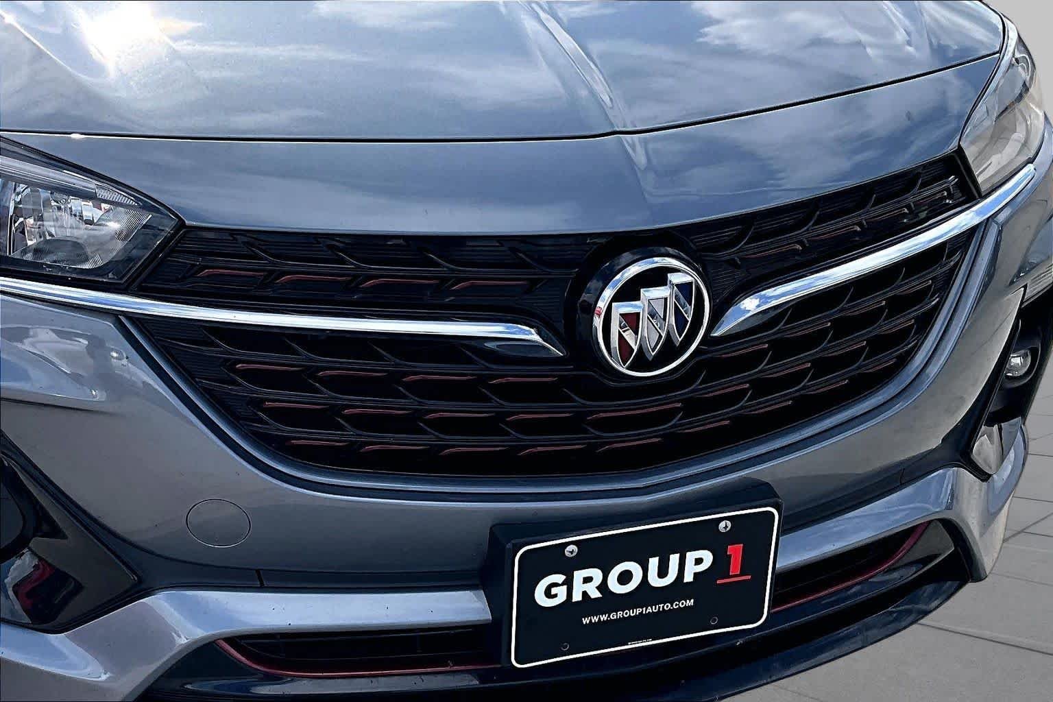 Used 2022 Satin Steel Metallic Buick Select image 30