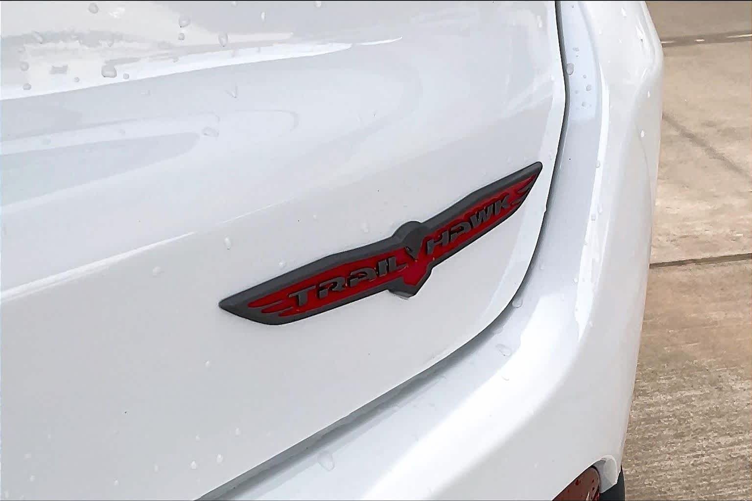 Used 2025 Bright White Clearcoat Jeep Trailhawk image 10