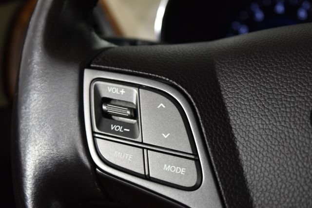 Used 2014 Red Hyundai GLS image 20