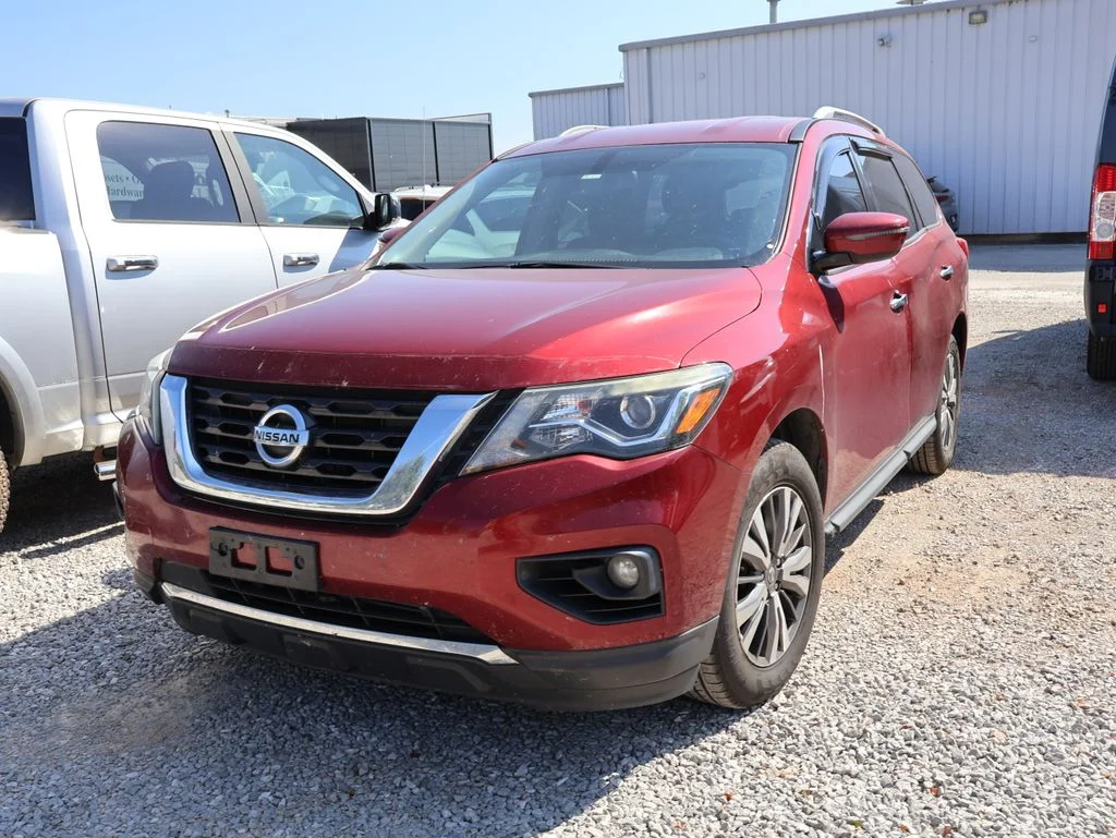 Used 2019 Nissan Pathfinder SV with VIN 5N1DR2MN1KC593647 for sale in Ozark, MO