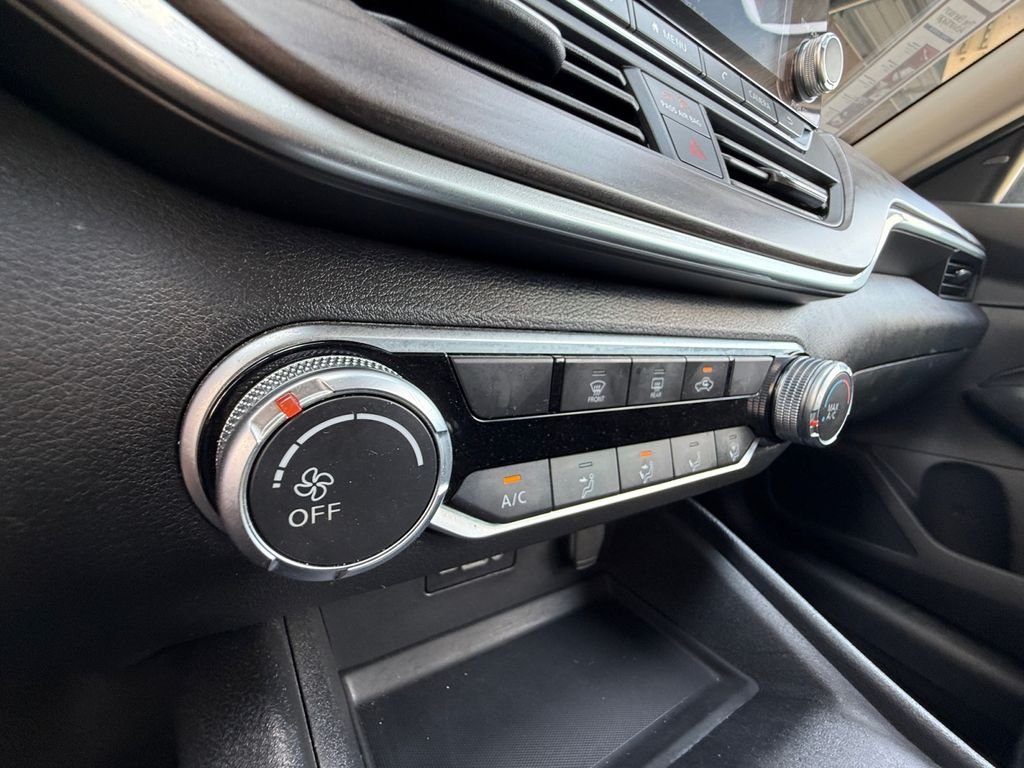 Used 2025 Gray Nissan 2.5 SV image 23