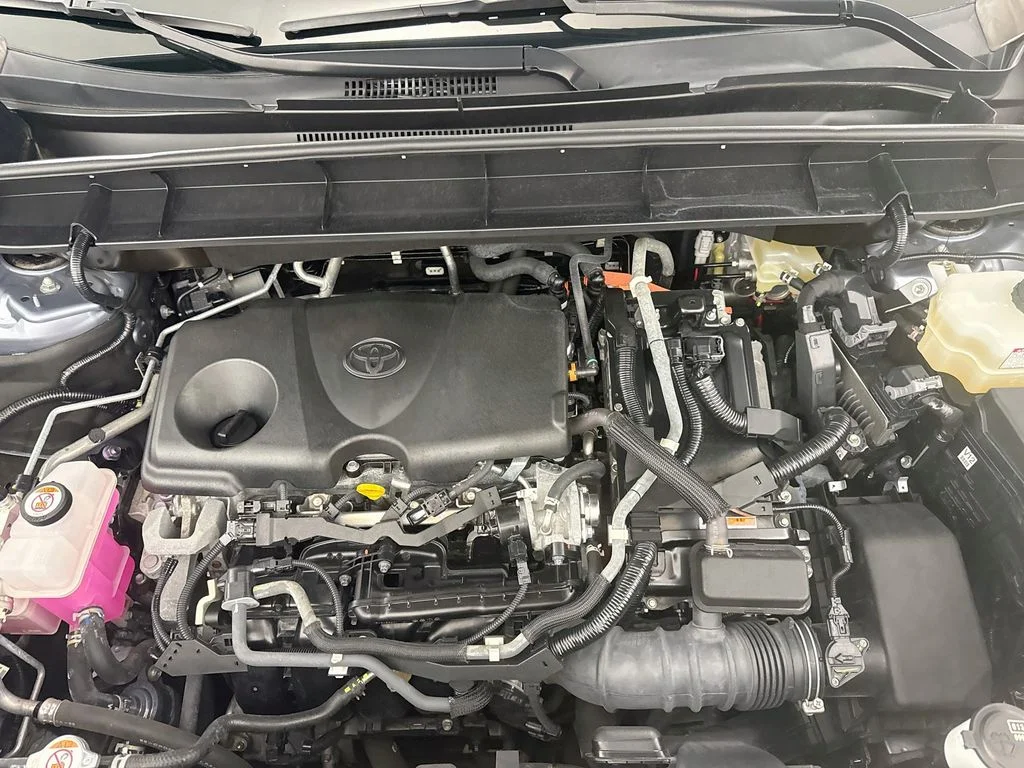 Used 2022 Moon Dust Toyota Hybrid XLE image 29