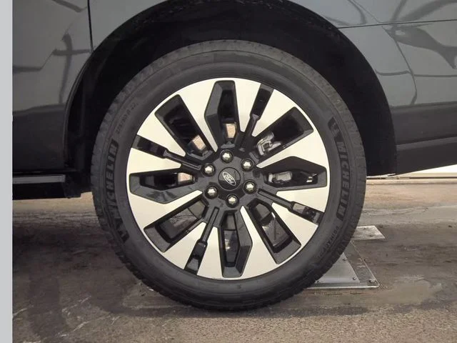 Used 2025 Gray Ford Platinum image 24