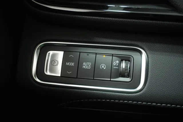 New 2026 Moonstone Gray Metallic Buick Preferred image 32