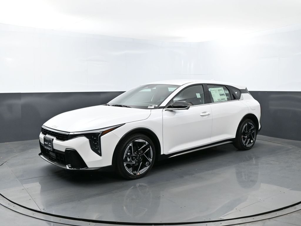 2026 Kia K4 GT-Line AT Hatchback's photo