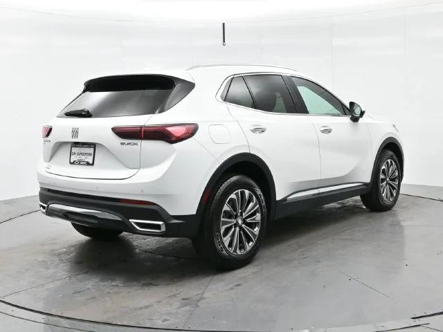 Used 2024 Summit White Buick Preferred image 7