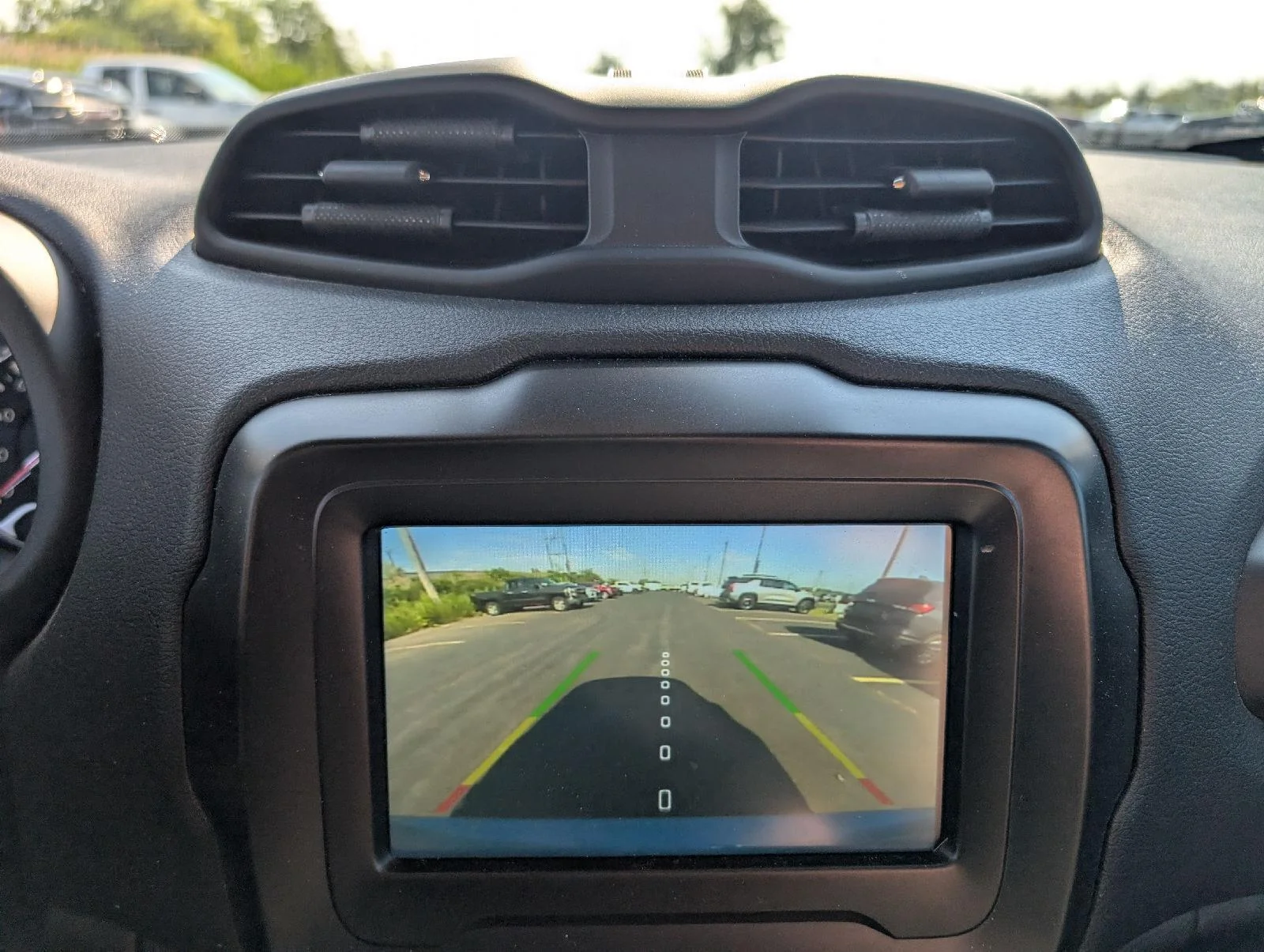 Used 2021 Bl Jeep Latitude image 16