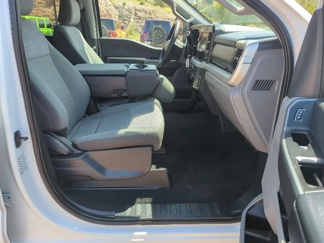 Used 2025 White Ford XLT image 17