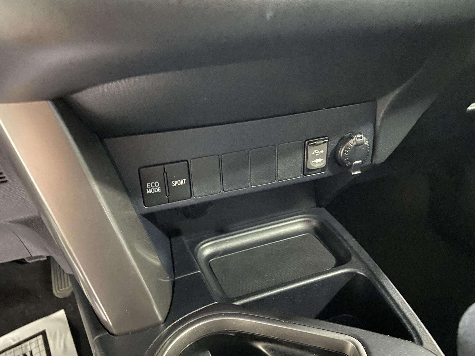 Used 2018 Magnetic Gray Metallic Toyota XLE image 24