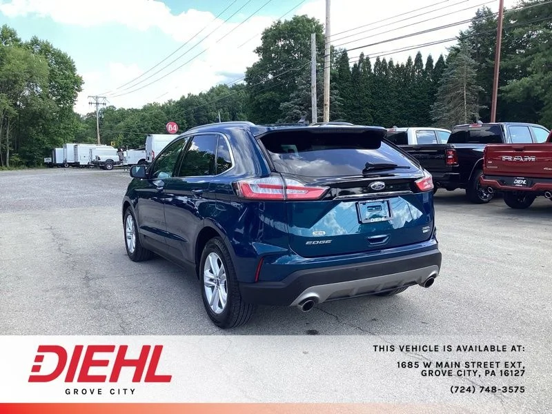 Used 2020 Green Ford SEL image 5