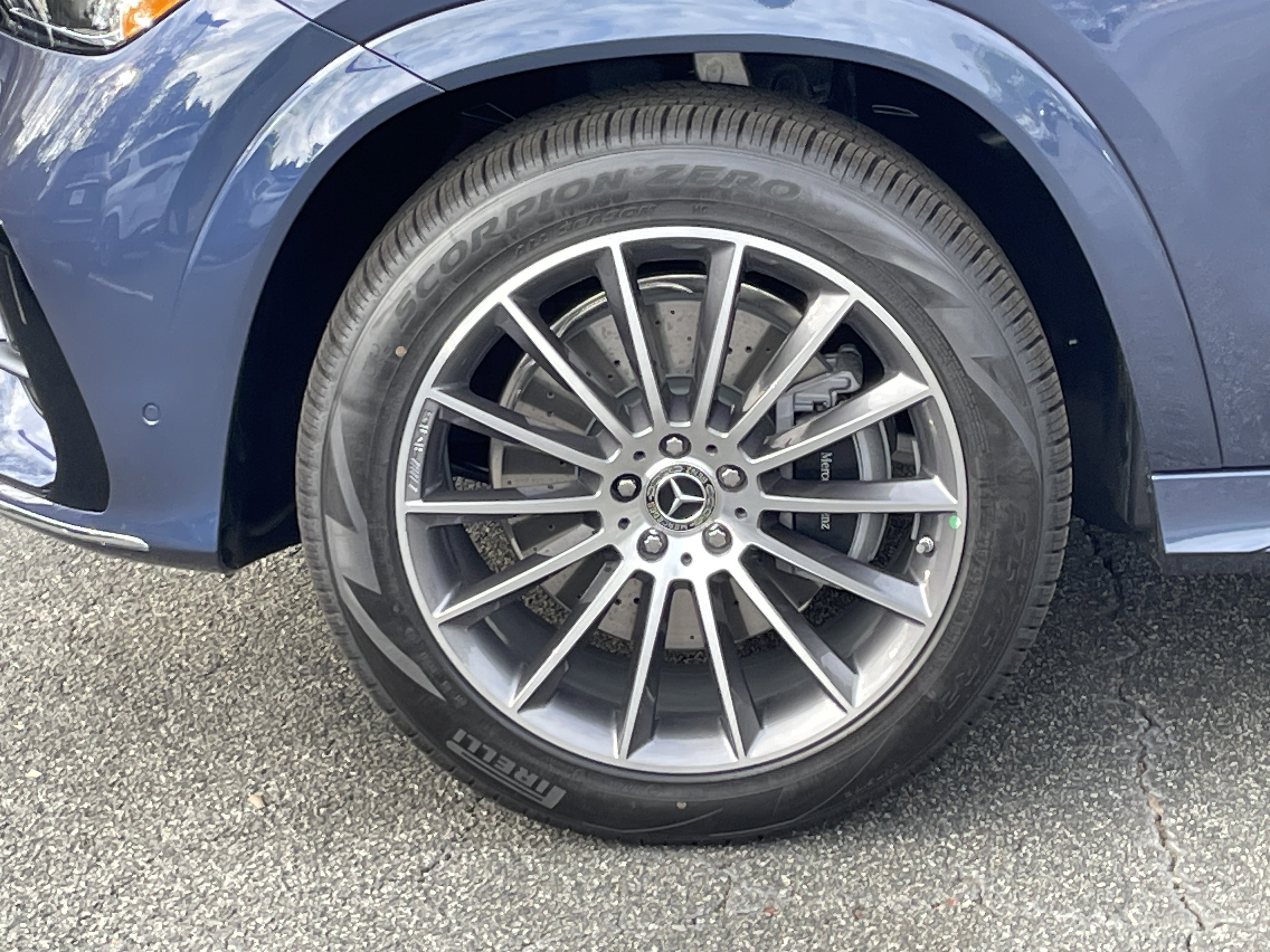 New 2026 Twilight Blue Metallic Mercedes-Benz GLE 450 4MATIC® SUV image 14