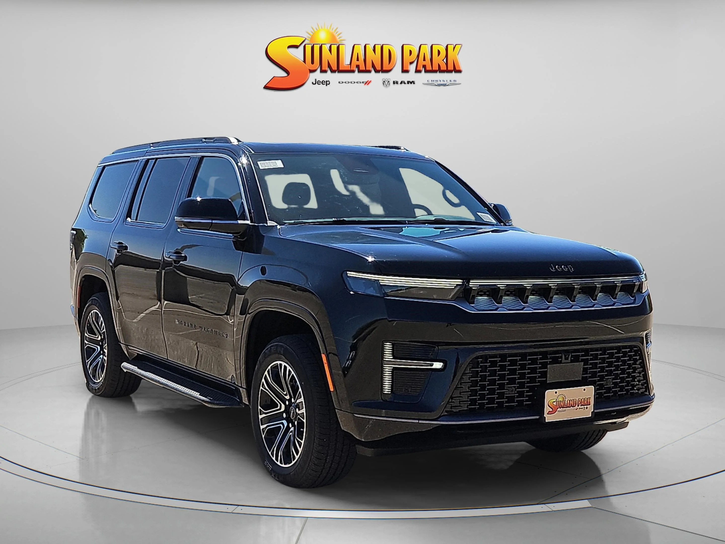 2026 Jeep Grand Wagoneer Grand Wagoneer 4WD's photo