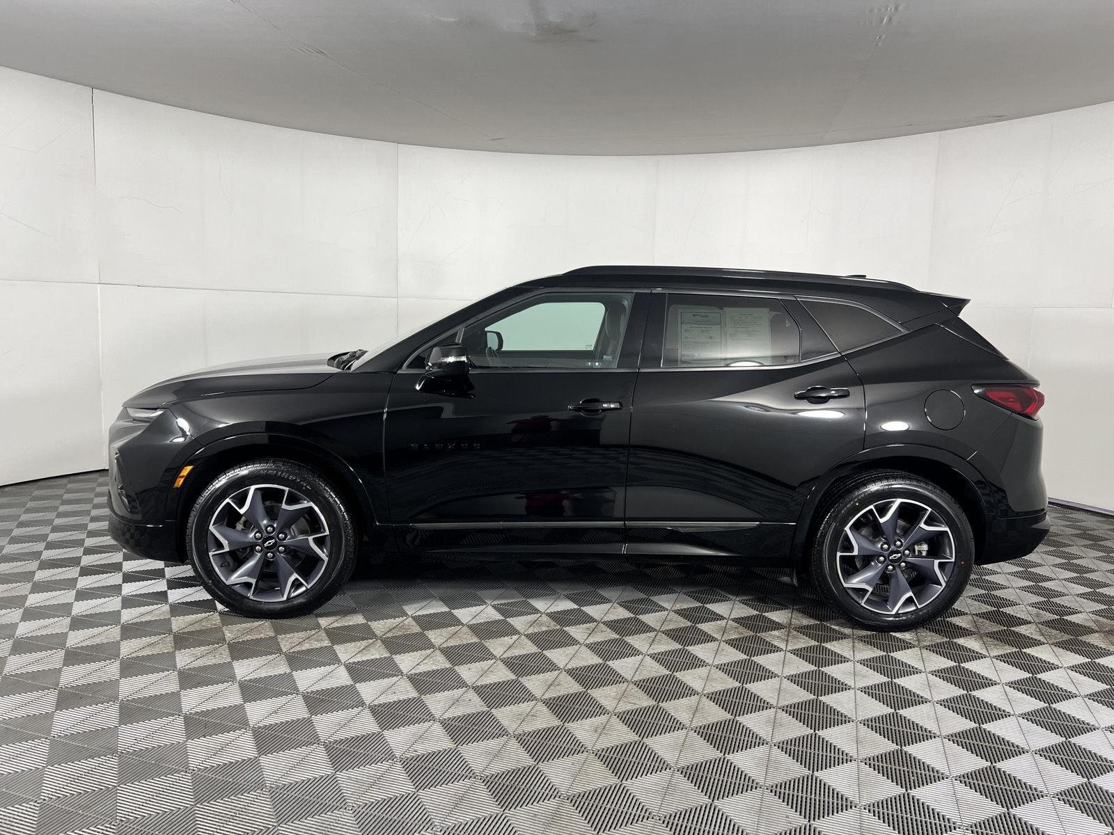 Used 2021 Black Chevrolet RS image 35