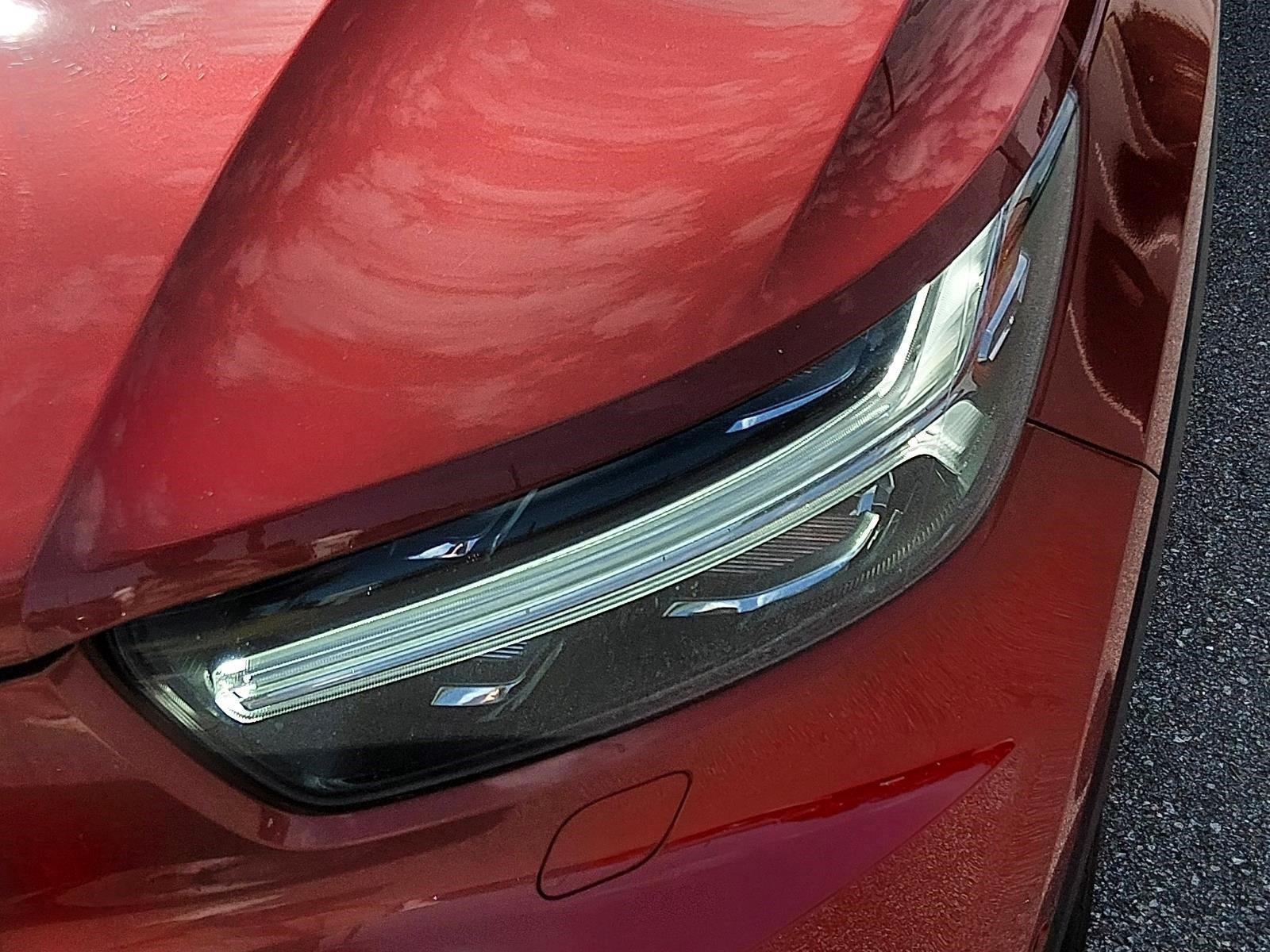 Used 2019 Fusion Red Metallic Volvo R-Design image 10
