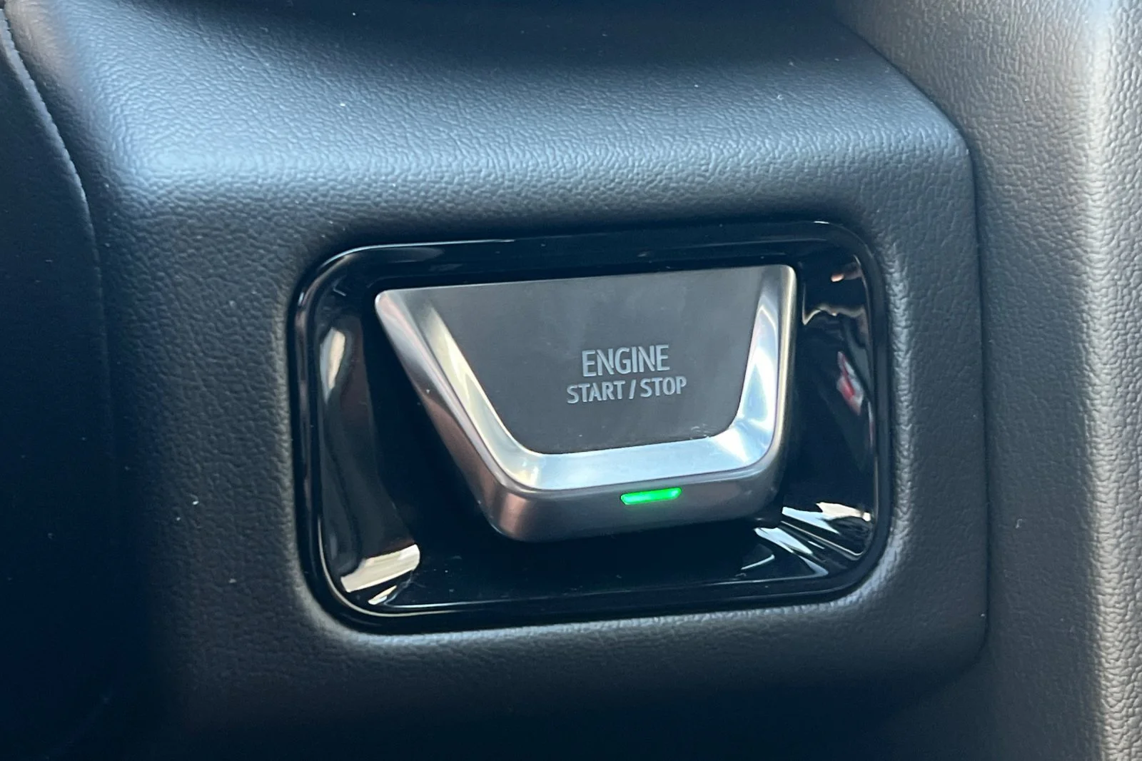 2026 GMC Yukon Denali - Photo 27