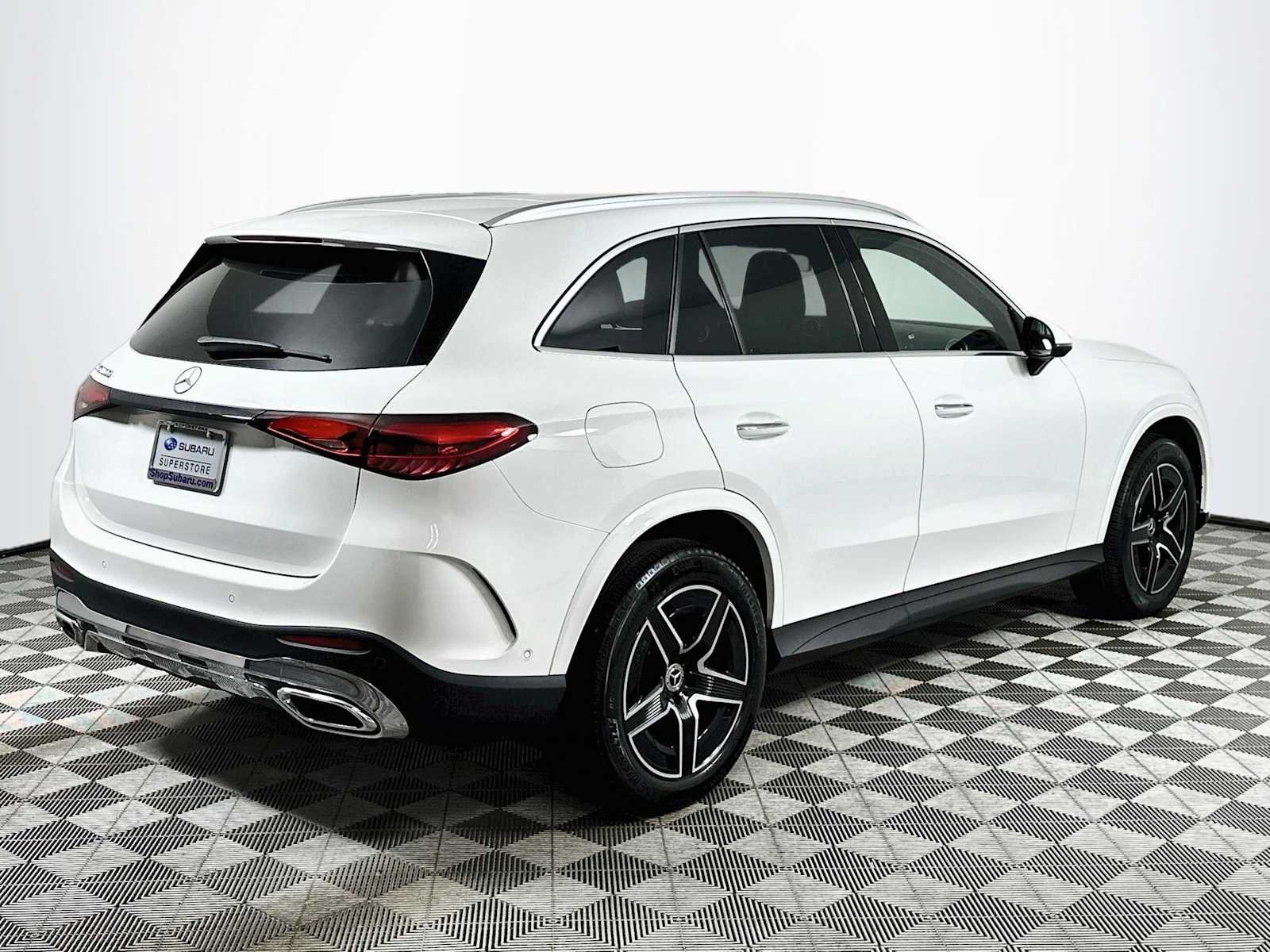 Used 2025 Polar White Mercedes-Benz GLC 300 image 7
